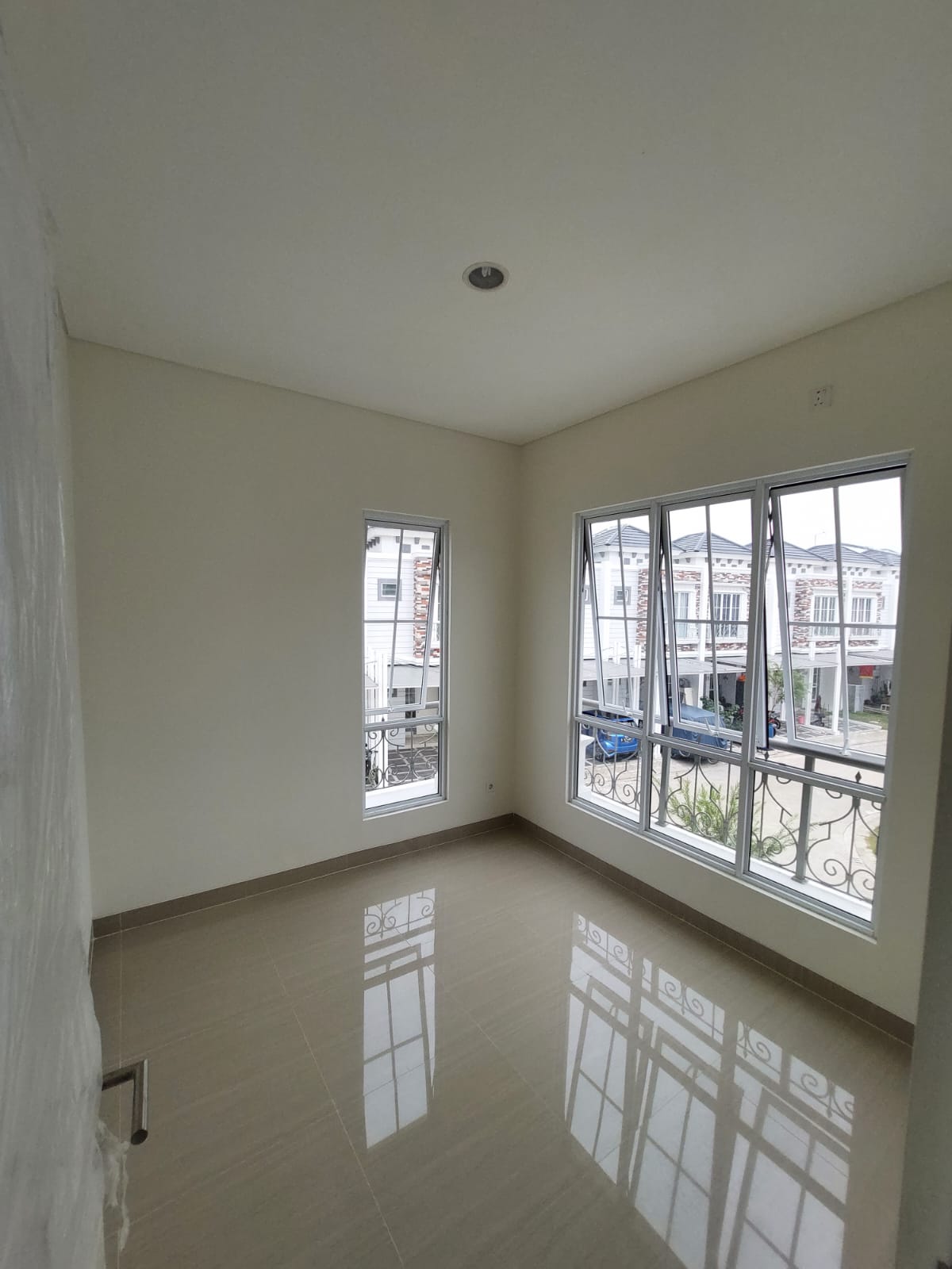 DiSewakan Rumah di Monaco Jababeka Cikarang